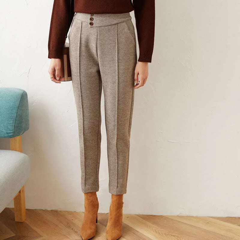 Women’s flowy pants for boho chic style -Women wear straight trousers outside in winter