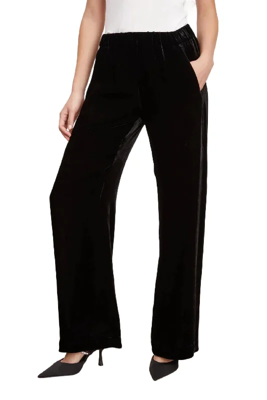 Women’s mid-rise jeans for casual chic -Frida Pant In Black