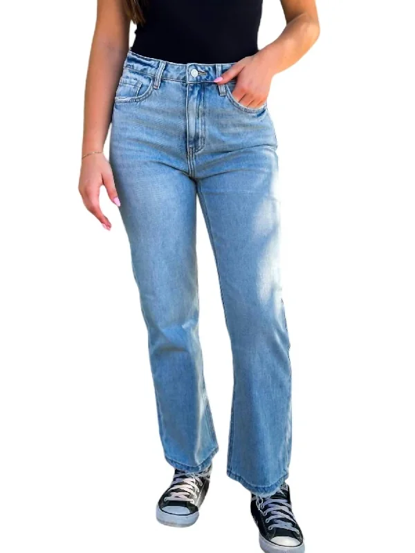 Women’s capri pants for warm weather -90's Dad Denim Jeans In Light Wash