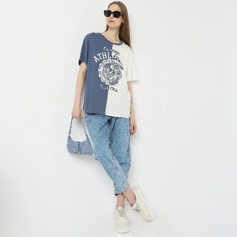 Women’s zip-up tops for sporty chic -Oversize Graphic T-Shirt