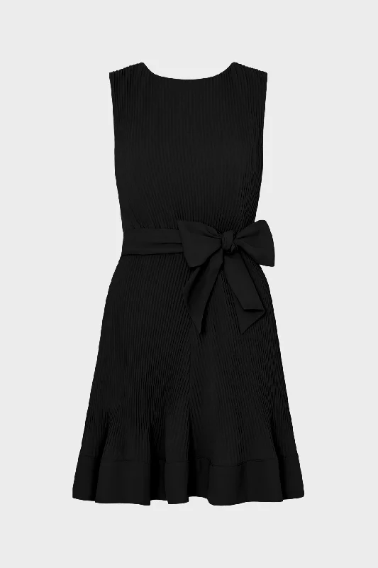 Women’s bodycon dresses for sleek silhouette -Carreen Pleated Mini Dress